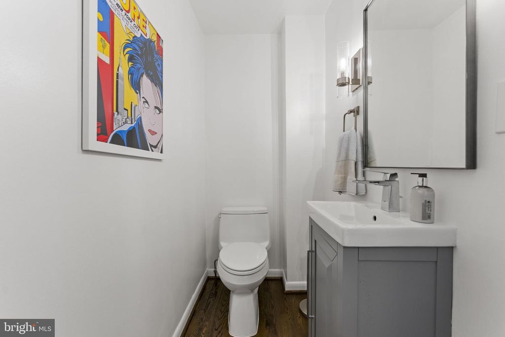 Image 40 of property listing at 6513 BRADLEY BLVD, Bethesda, MD 20817