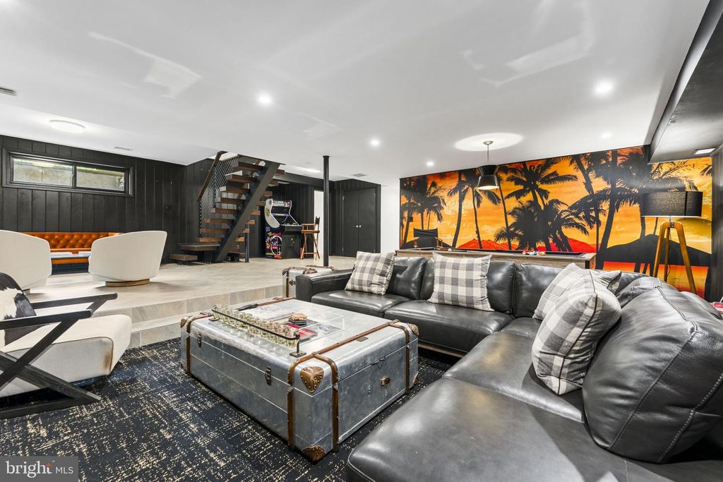 Image 71 of property listing at 6513 BRADLEY BLVD, Bethesda, MD 20817