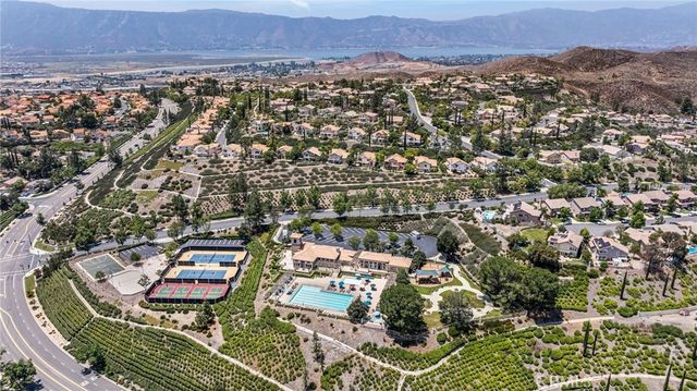 13 Del Pizzoli, Lake Elsinore, CA 92532