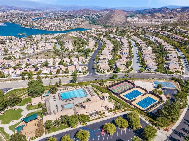 13 Del Pizzoli, Lake Elsinore, CA 92532