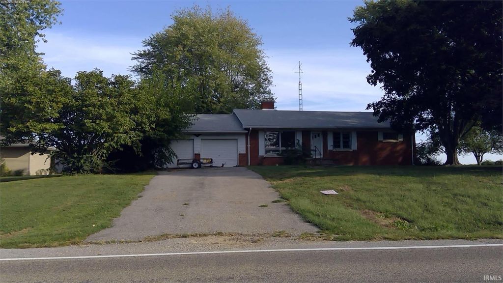 416 E Walnut Street, Owensville, IN 47665