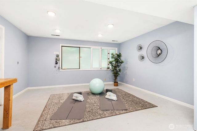 6312 Agnes Road NE, Tacoma, WA 98422