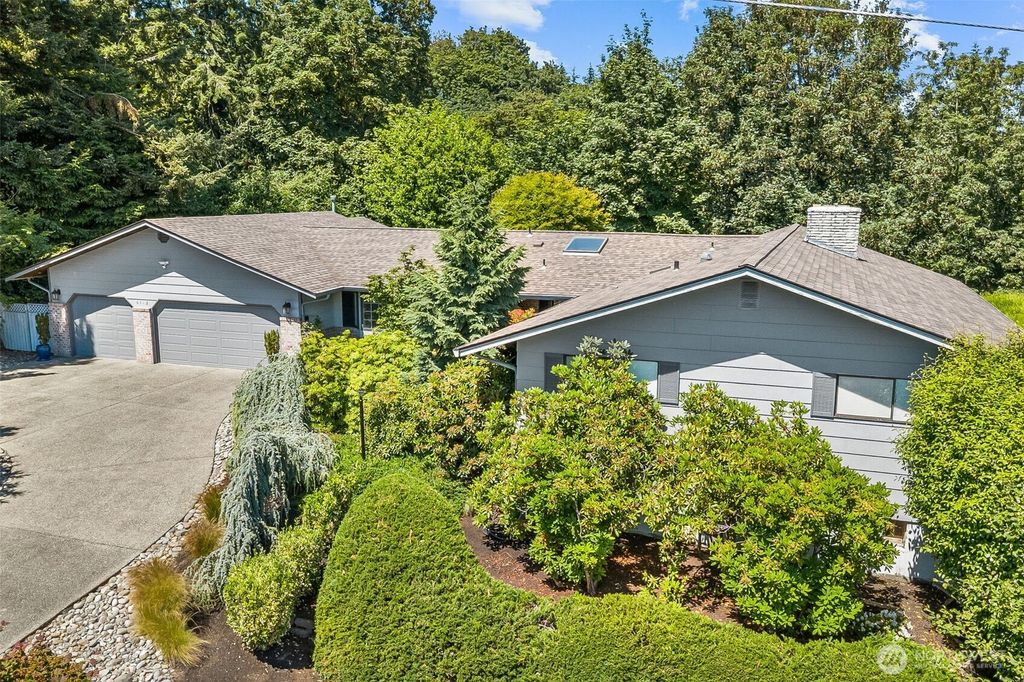 6312 Agnes Road NE, Tacoma, WA 98422