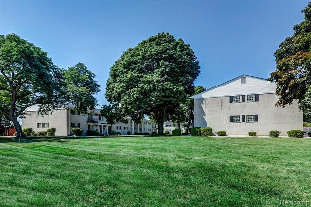 5690 Pardee Avenue 7, Dearborn Heights, MI 48125
