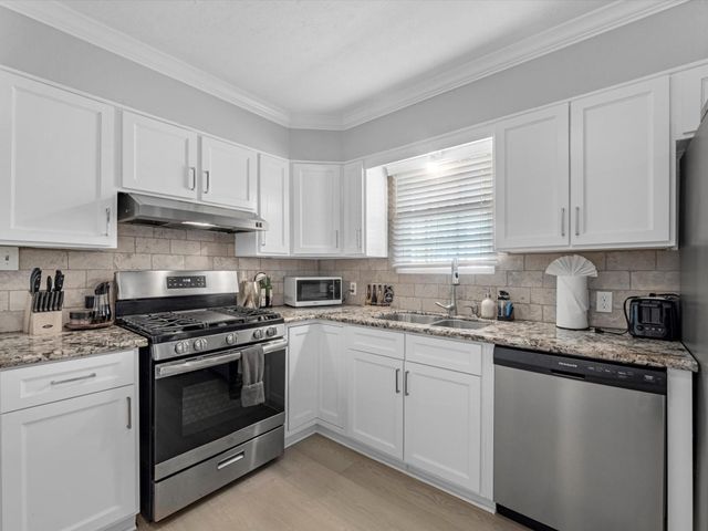 2505 Truxillo Street, Houston, TX 77004