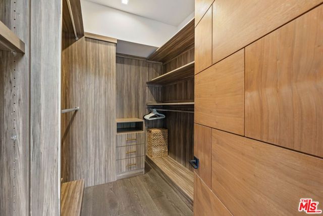 3712 Broadlawn Drive, Los Angeles, CA 90068