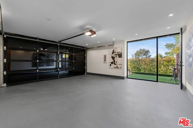 3712 Broadlawn Drive, Los Angeles, CA 90068