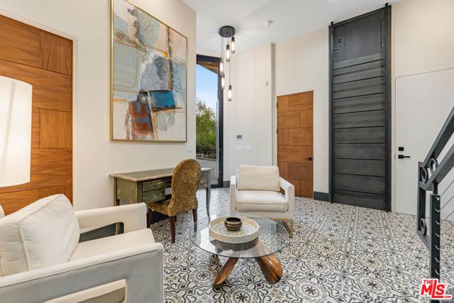 3712 Broadlawn Drive, Los Angeles, CA 90068