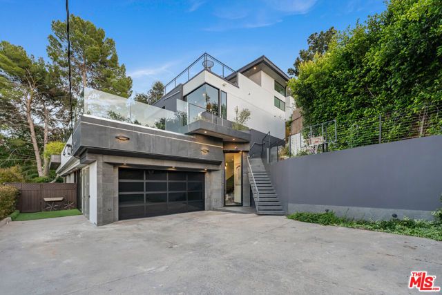 3712 Broadlawn Drive, Los Angeles, CA 90068