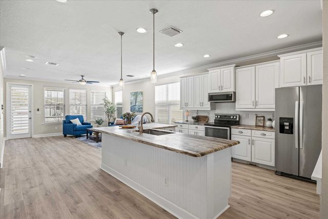 2466 Goldenrod Way, Tallahassee, FL 32311