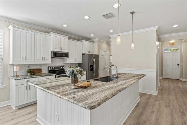 2466 Goldenrod Way, Tallahassee, FL 32311