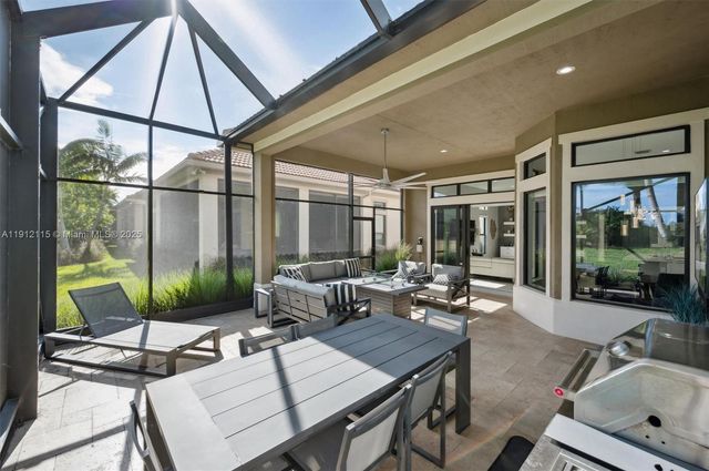 12065 N Kalmar Cir, Parkland, FL 33076