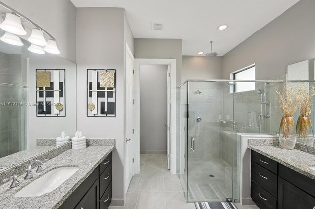 12065 N Kalmar Cir, Parkland, FL 33076