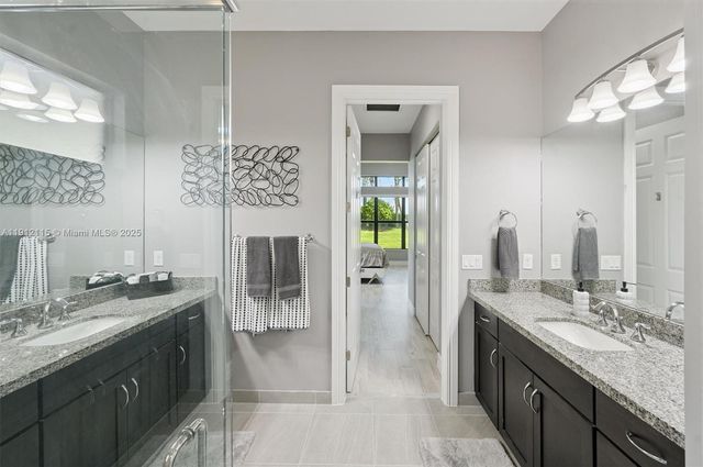 12065 N Kalmar Cir, Parkland, FL 33076