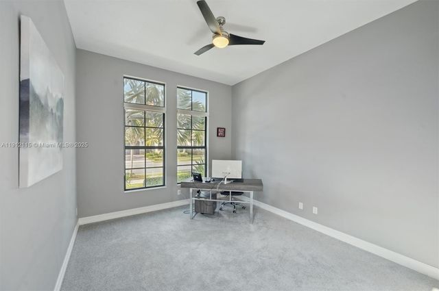 12065 N Kalmar Cir, Parkland, FL 33076