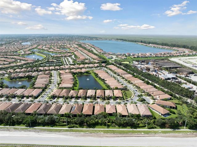 12065 N Kalmar Cir, Parkland, FL 33076