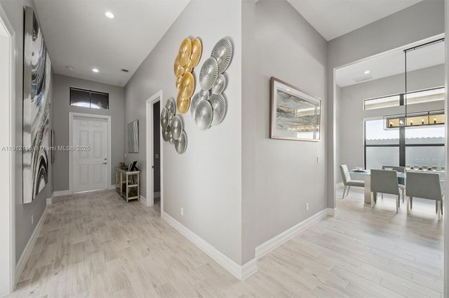 12065 N Kalmar Cir, Parkland, FL 33076