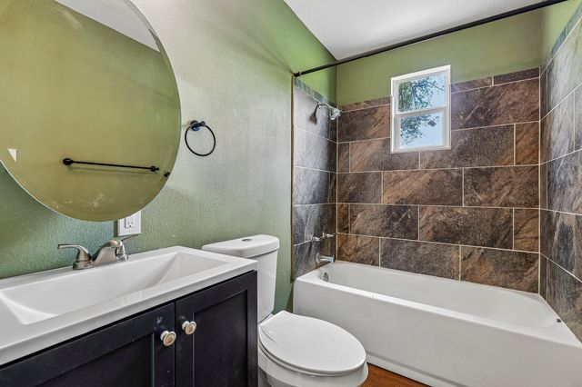 122 Dodd Preston RD, Elgin, TX 78621