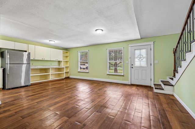 122 Dodd Preston RD, Elgin, TX 78621