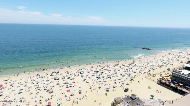 20 Vine Court, Long Branch, NJ 07740