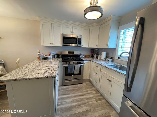 20 Vine Court, Long Branch, NJ 07740