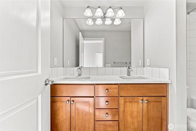 1771 25th Avenue NE, Issaquah, WA 98029