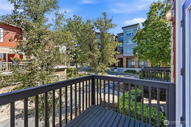 1771 25th Avenue NE, Issaquah, WA 98029