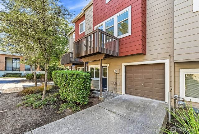 1771 25th Avenue NE, Issaquah, WA 98029