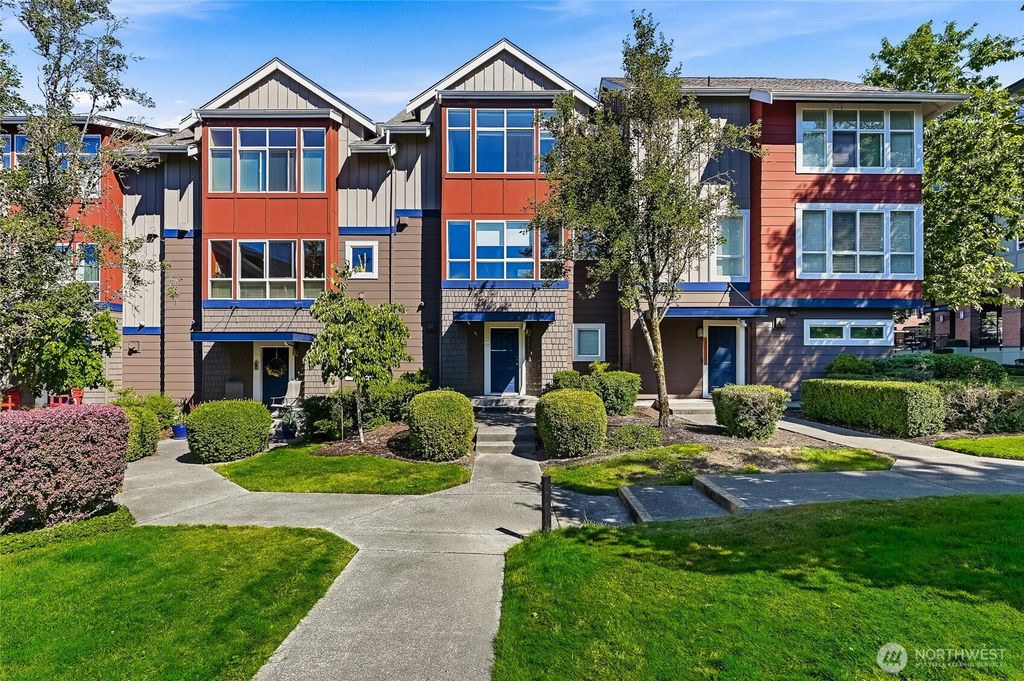1771 25th Avenue NE, Issaquah, WA 98029