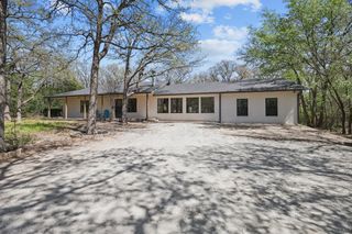 2446 Neely Trail, Valley View, TX 76272