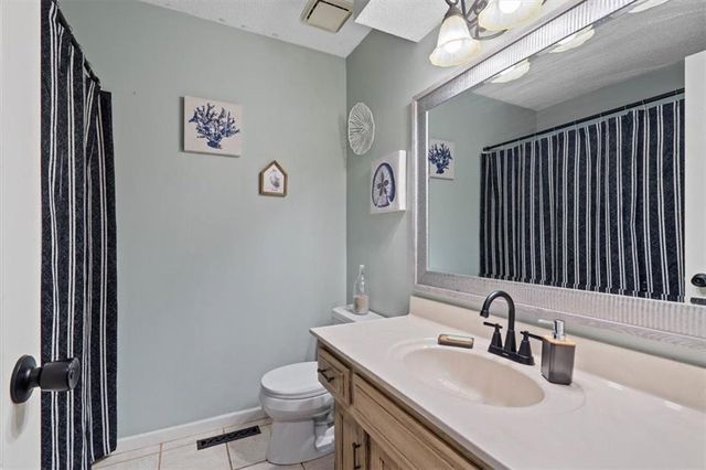 928 NE Mulberry Street, Lee's Summit, MO 64086