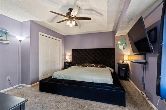 928 NE Mulberry Street, Lee's Summit, MO 64086