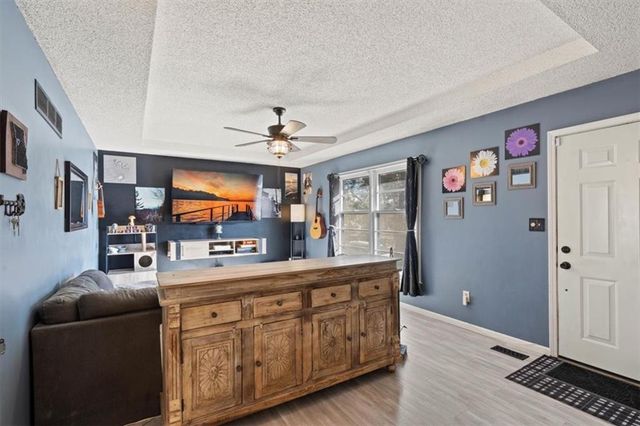 928 NE Mulberry Street, Lee's Summit, MO 64086