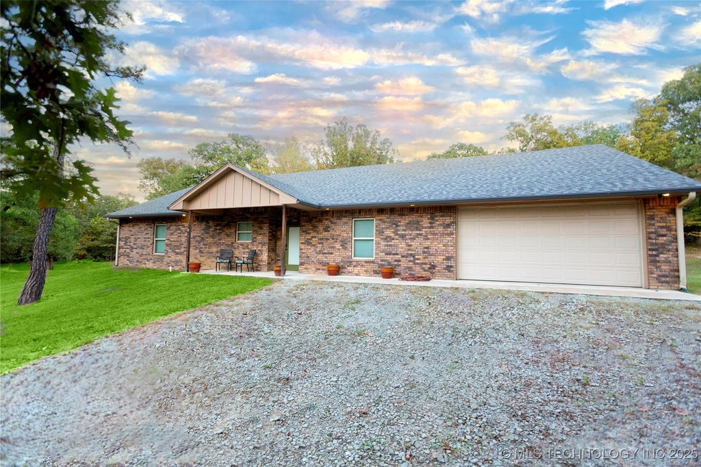 114495 S 4296 Road, Porum, OK 74455