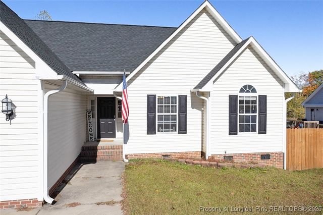 7708 Redwood Avenue, Fayetteville, NC 28314