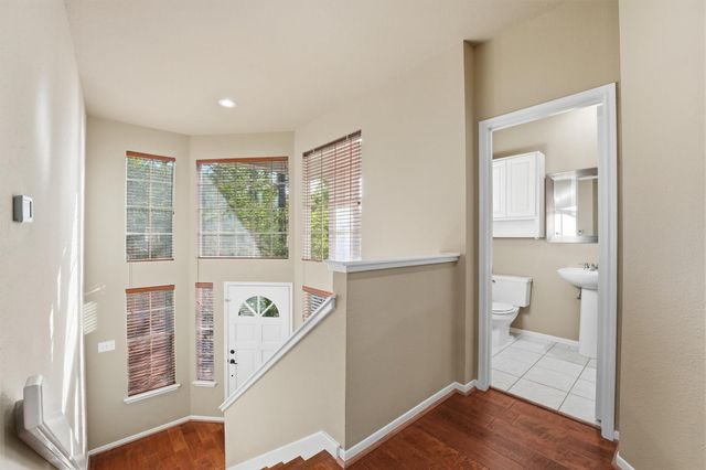 56 Lakeridge Drive, The Woodlands, TX 77381