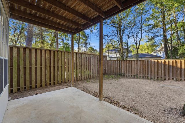 56 Lakeridge Drive, The Woodlands, TX 77381