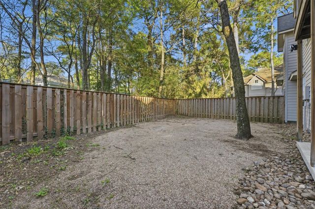 56 Lakeridge Drive, The Woodlands, TX 77381