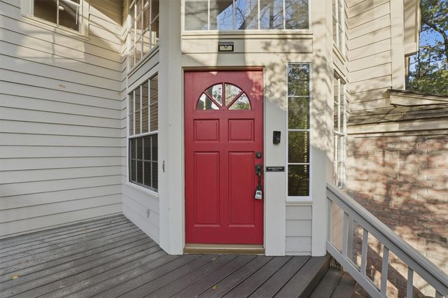 56 Lakeridge Drive, The Woodlands, TX 77381