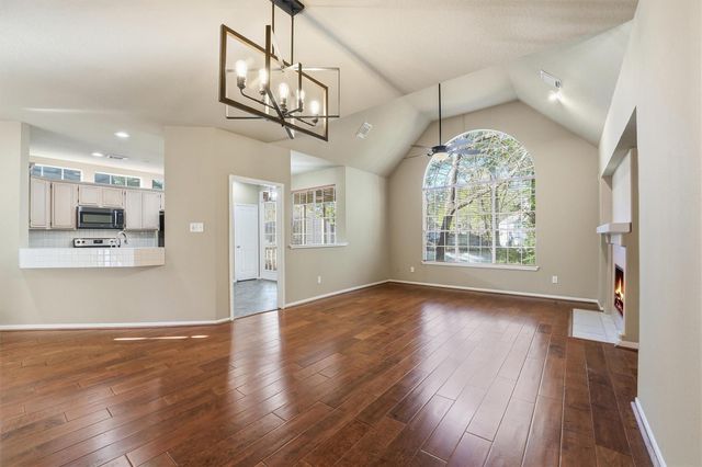 56 Lakeridge Drive, The Woodlands, TX 77381