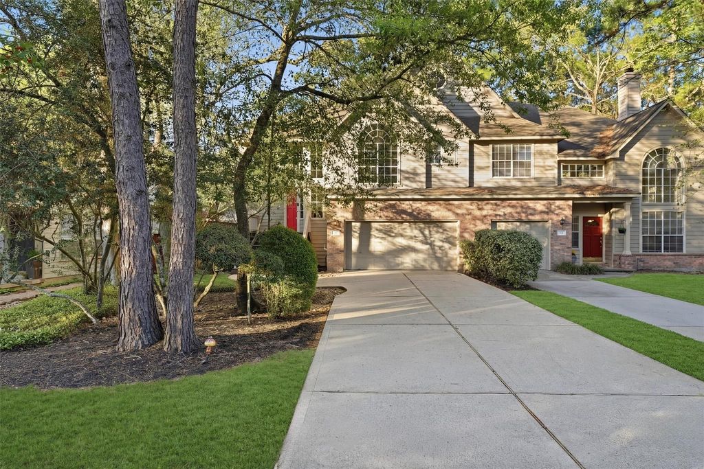 56 Lakeridge Drive, The Woodlands, TX 77381