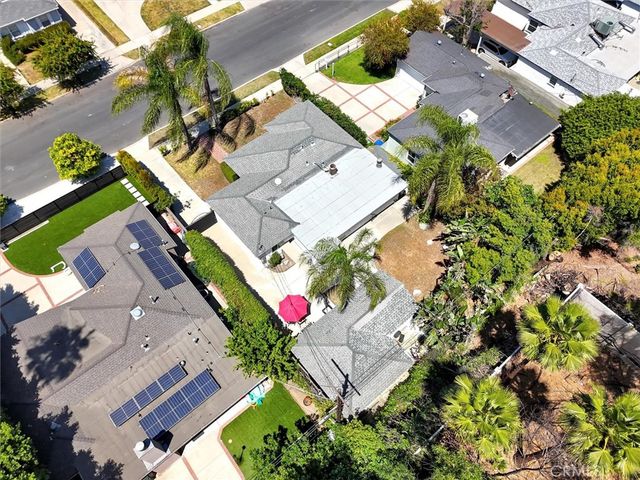 18352 Bessemer, Tarzana, CA 91335