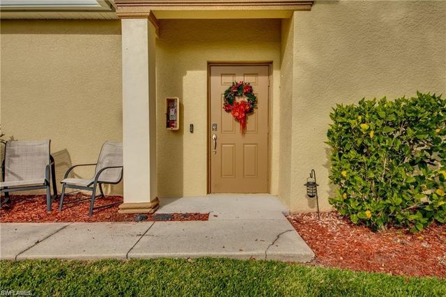 14776 Calusa Palms DR 204, Fort Myers, FL 33919