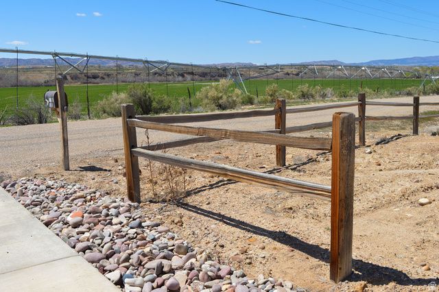 5859 E ASHLEY CREEK RD, Vernal, UT 84078