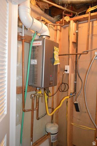 5859 E ASHLEY CREEK RD, Vernal, UT 84078