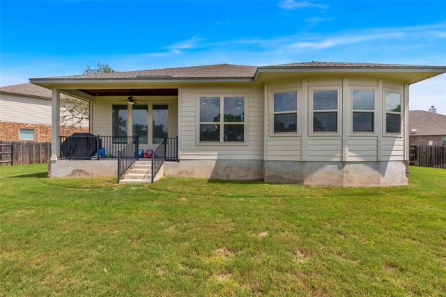 418 Quartz DR, Dripping Springs, TX 78620