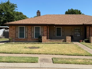 2317 Aquaduct Drive, Bedford, TX 76022