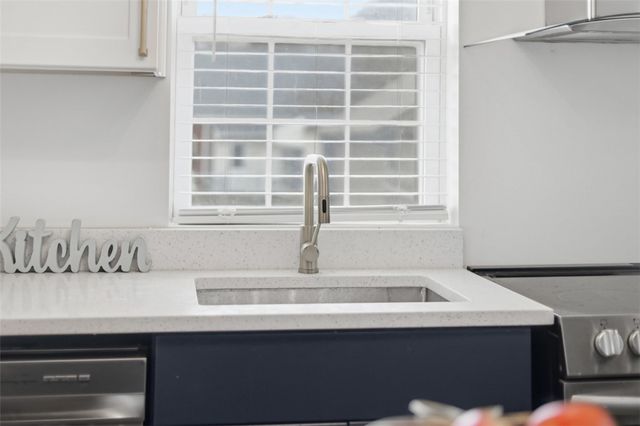 1126 Bellaire Ave, Brookline, PA 15226