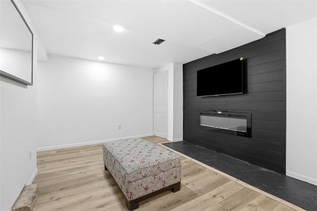 1126 Bellaire Ave, Brookline, PA 15226