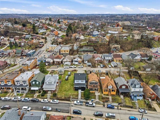 1126 Bellaire Ave, Brookline, PA 15226